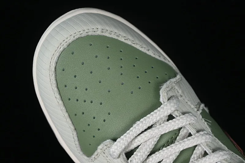 All categories Nk SB Dunk series Nk SB Dunk Low low-top sneakers Nk Dunk Low "Be 1 Of One" grass green SB low-top casual sneakers FQ0269-001